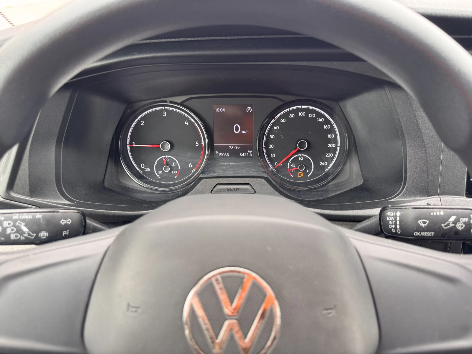 VW Transporter BUSINESS/2.0TDI/150k.c./6MT/L1H1, снимка 9 - Бусове и автобуси - 55221100