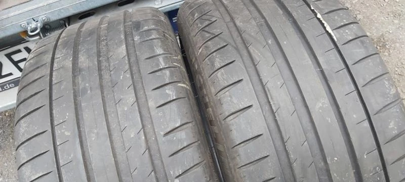 Гуми Летни 245/40R19, снимка 2 - Гуми и джанти - 33067734