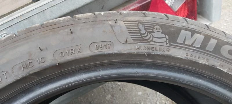 Гуми Летни 245/40R19, снимка 8 - Гуми и джанти - 33067734