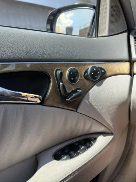 Mercedes-Benz E 320 4matic, снимка 10