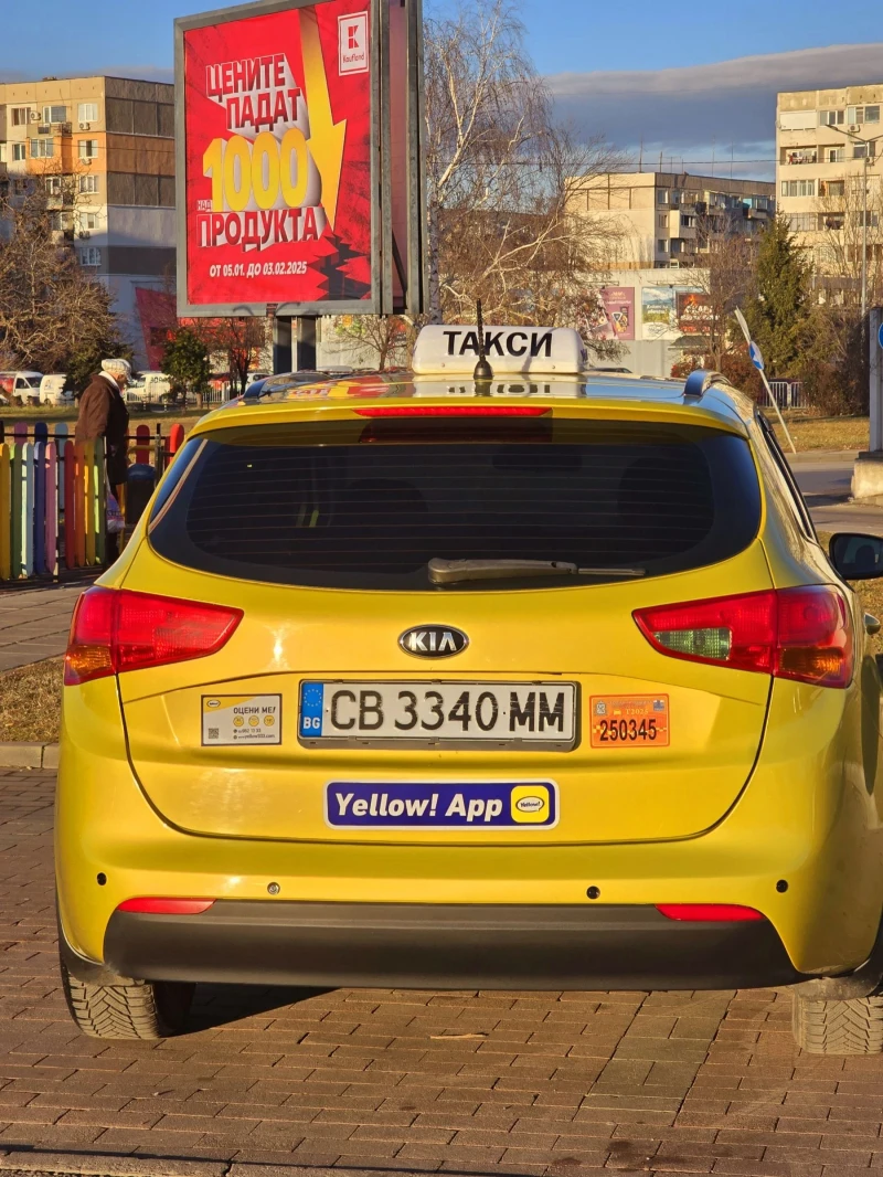 Kia Ceed SW, снимка 3 - Автомобили и джипове - 48654020