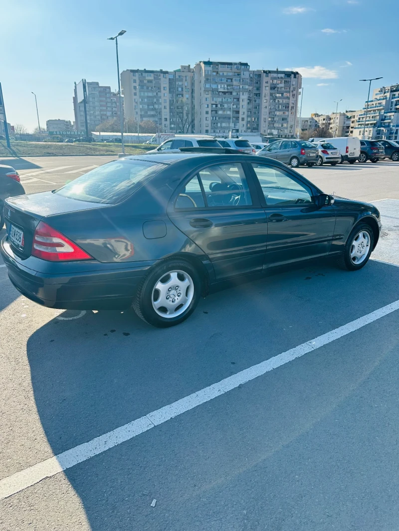 Mercedes-Benz C 180, снимка 7 - Автомобили и джипове - 49563551