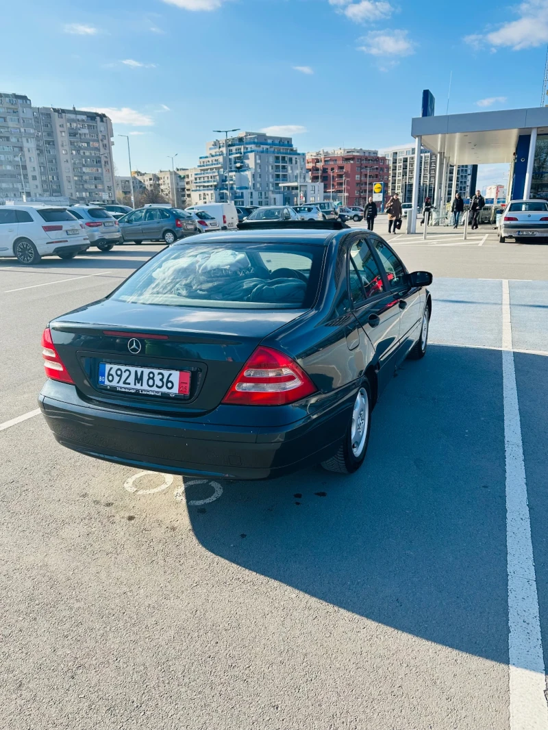 Mercedes-Benz C 180, снимка 6 - Автомобили и джипове - 49563551