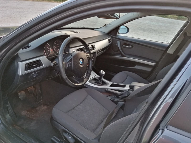 BMW 320 2.0TDI KLIMA, снимка 9 - Автомобили и джипове - 50958477