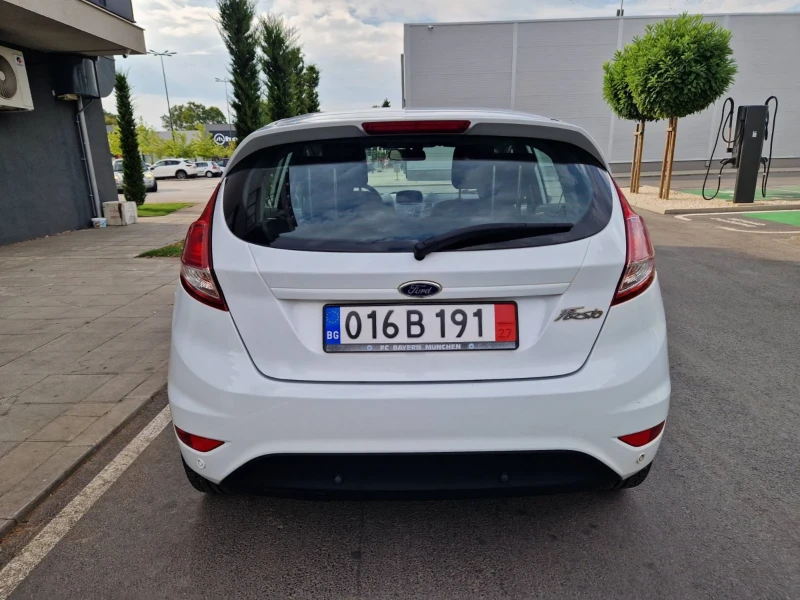 Ford Fiesta 1.6 / 95 к.с. EURO  5, снимка 7 - Автомобили и джипове - 51289035