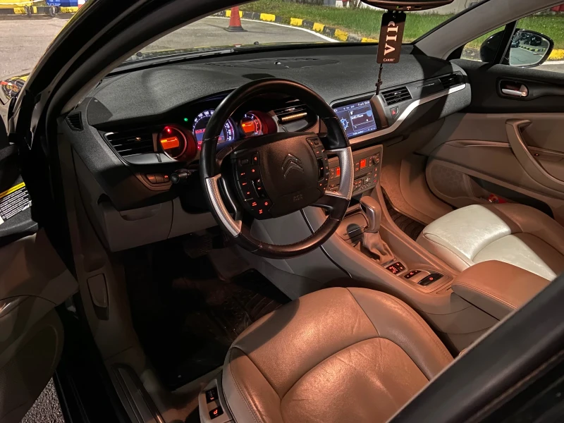 Citroen C5 Citroen C5 Exclusive 2.2, снимка 7 - Автомобили и джипове - 52260085