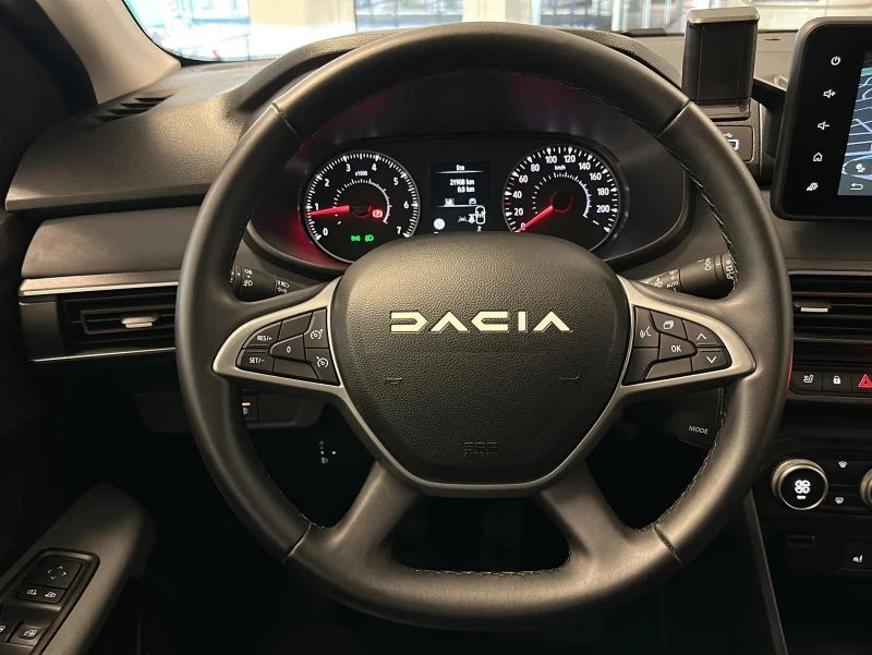 Dacia Sandero TCe 110 Stepway | Carplay| LED| Tempomat| PDC| , снимка 13 - Автомобили и джипове - 52537819