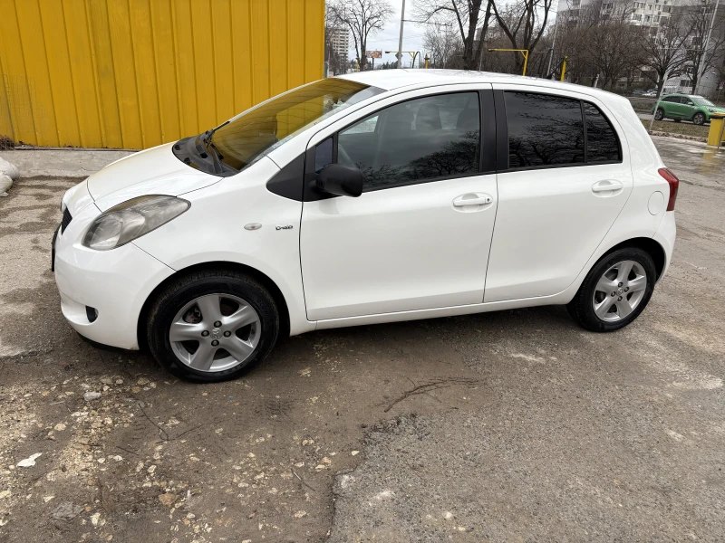Toyota Yaris D-4D, снимка 3 - Автомобили и джипове - 53181496