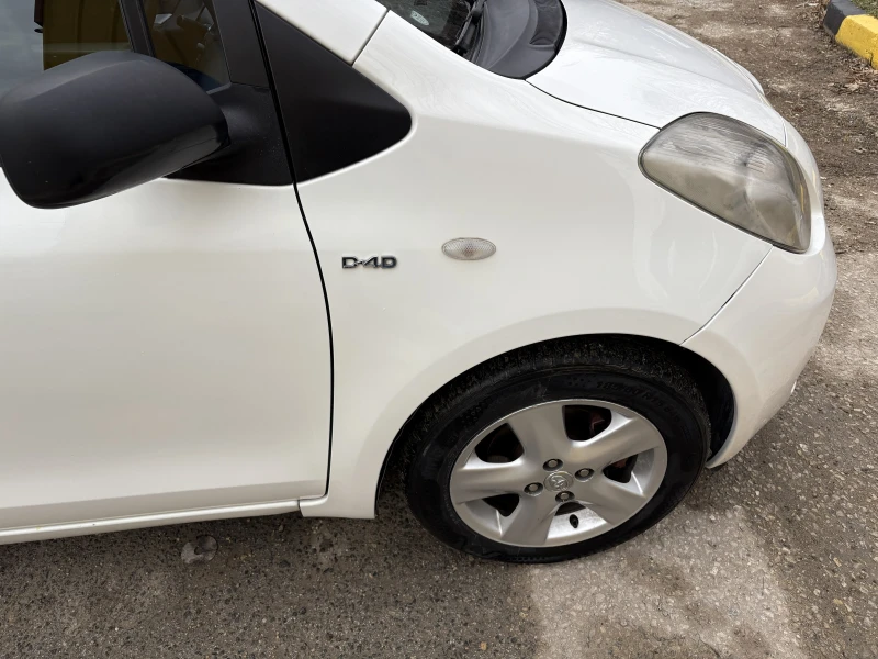 Toyota Yaris D-4D, снимка 7 - Автомобили и джипове - 53181496