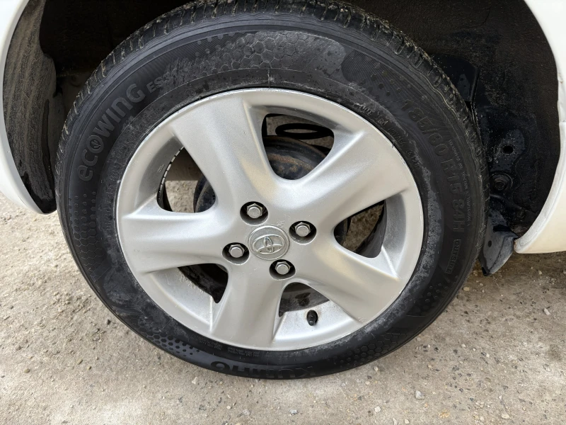 Toyota Yaris D-4D, снимка 6 - Автомобили и джипове - 53181496