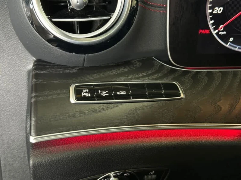 Mercedes-Benz E 53 AMG 4MATIC+ * АвтоКредит* Цена до БГ, снимка 10 - Автомобили и джипове - 53394309