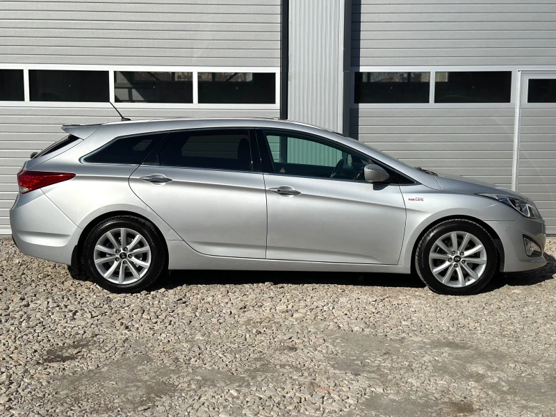 Hyundai I40 1.7CRDI ПОДГРЕВ ВОЛАН СЕДАЛКИ ЛЕД ТОП СЪСТОЯНИЕ, снимка 4 - Автомобили и джипове - 53523039
