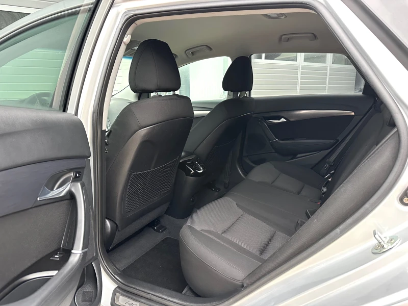 Hyundai I40 1.7CRDI ПОДГРЕВ ВОЛАН СЕДАЛКИ ЛЕД ТОП СЪСТОЯНИЕ, снимка 10 - Автомобили и джипове - 53523039