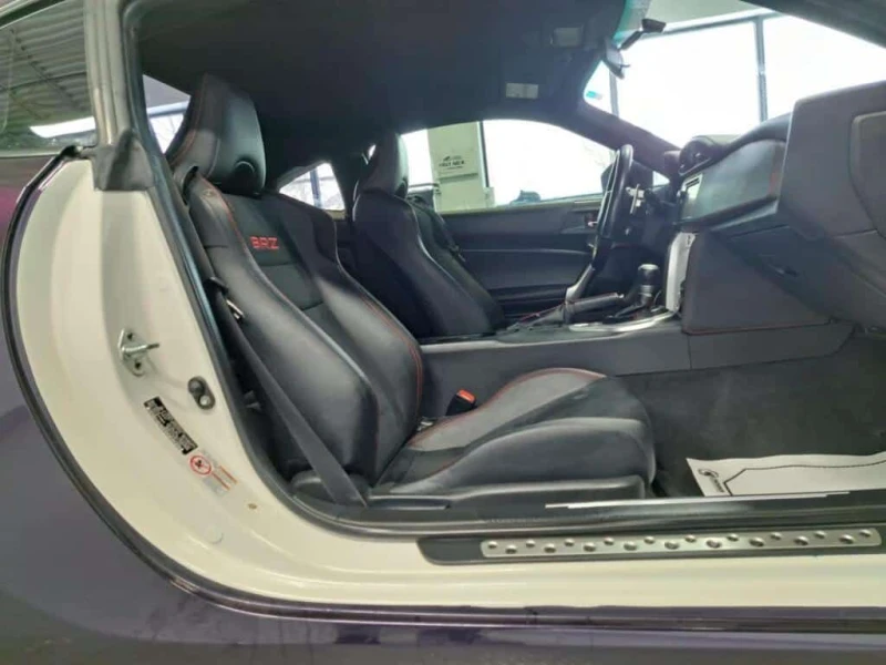 Subaru BRZ * 2dr Cpe Auto Sport tech * CARFAX * ЦЕНА ДО БГ, снимка 11 - Автомобили и джипове - 53523640