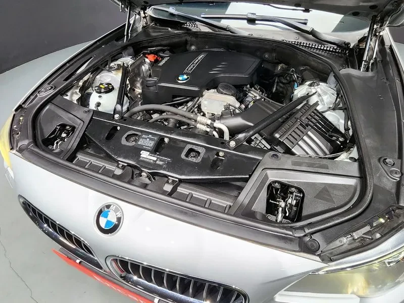 BMW 528 i xDrive - САМО 30% АВАНС, снимка 6 - Автомобили и джипове - 55803164