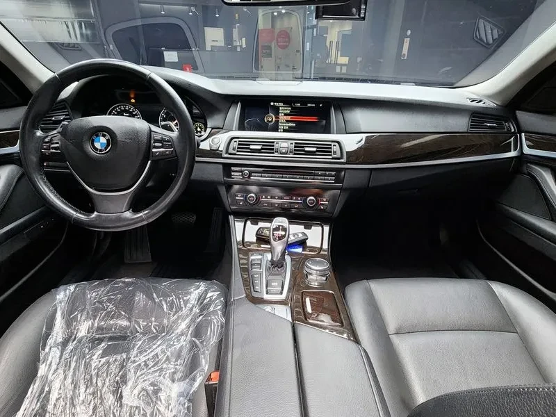 BMW 528 i xDrive - САМО 30% АВАНС, снимка 7 - Автомобили и джипове - 55803164