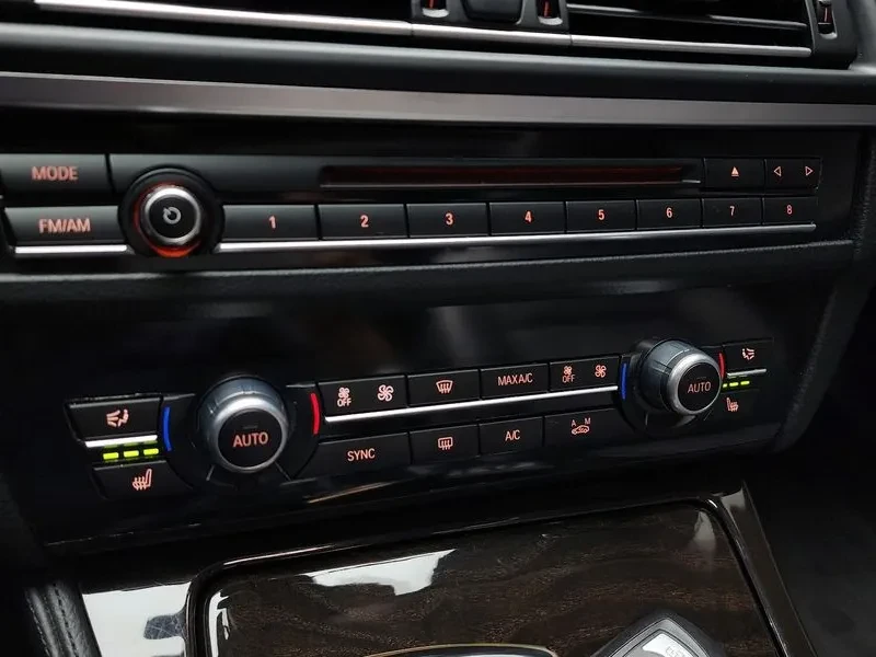 BMW 528 i xDrive - САМО 30% АВАНС, снимка 16 - Автомобили и джипове - 55803164