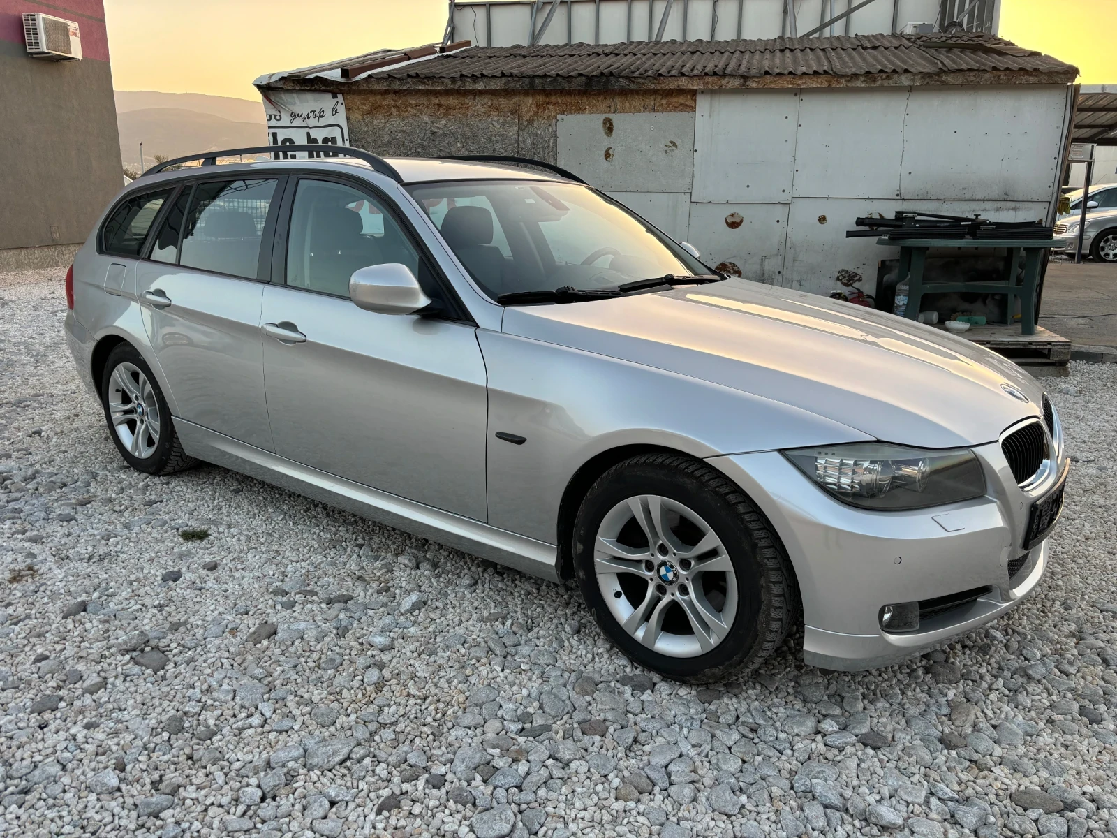 BMW 320 2.0 Diesel NAVI FaceLift - изображение 2