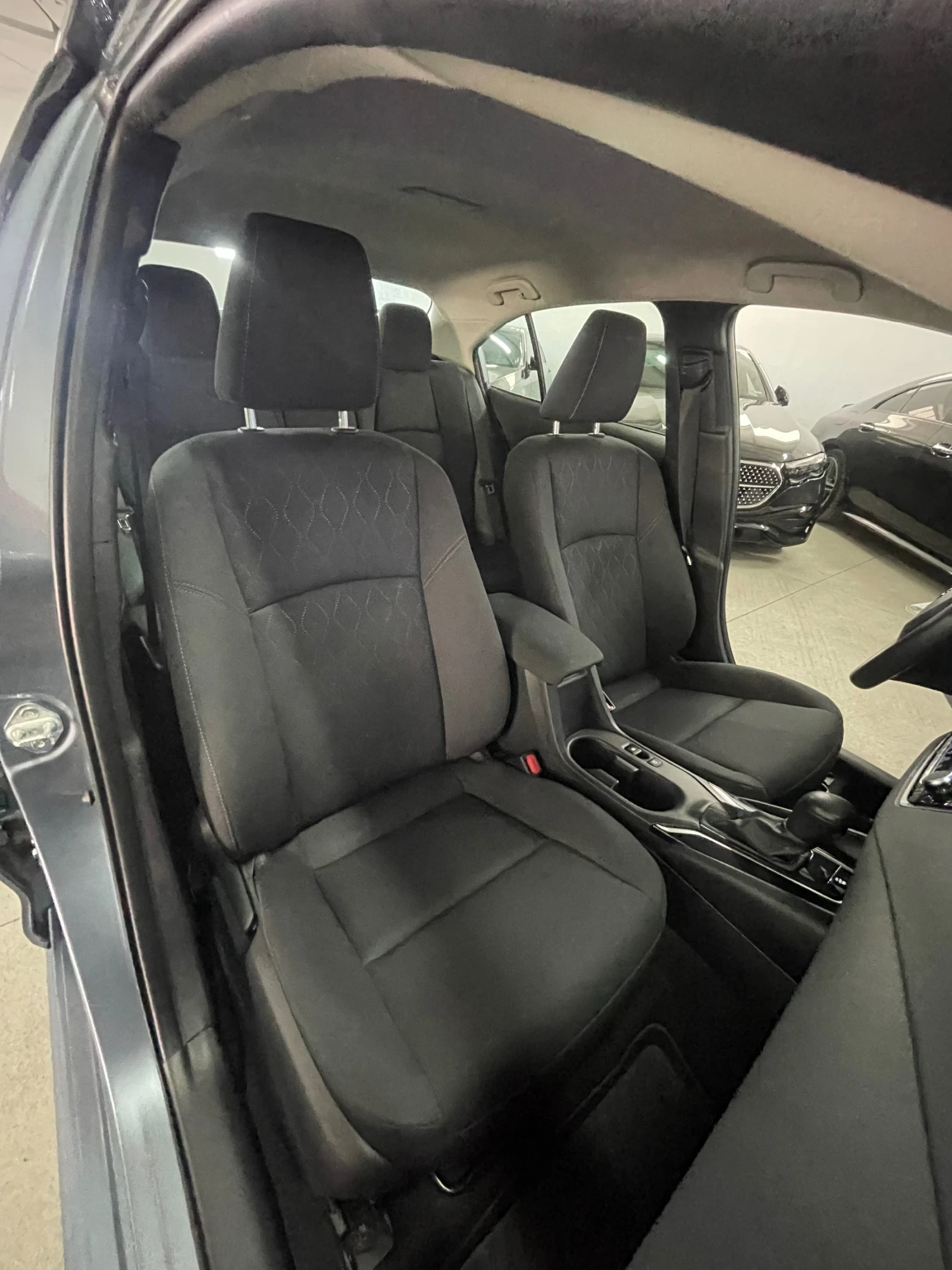 Toyota Corolla SED/2.0i// //  | Mobile.bg   13