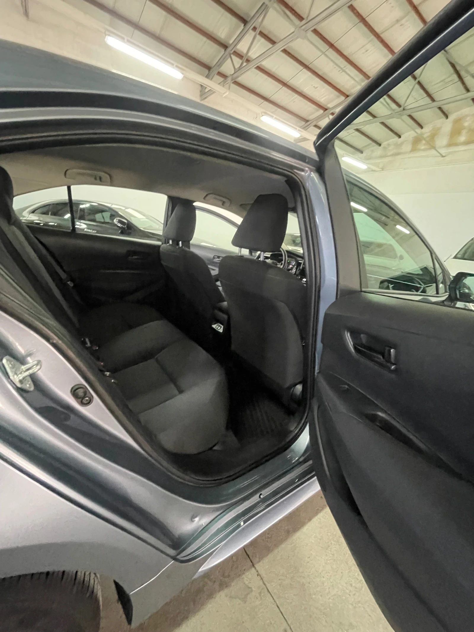 Toyota Corolla SED/2.0i// //  | Mobile.bg   14