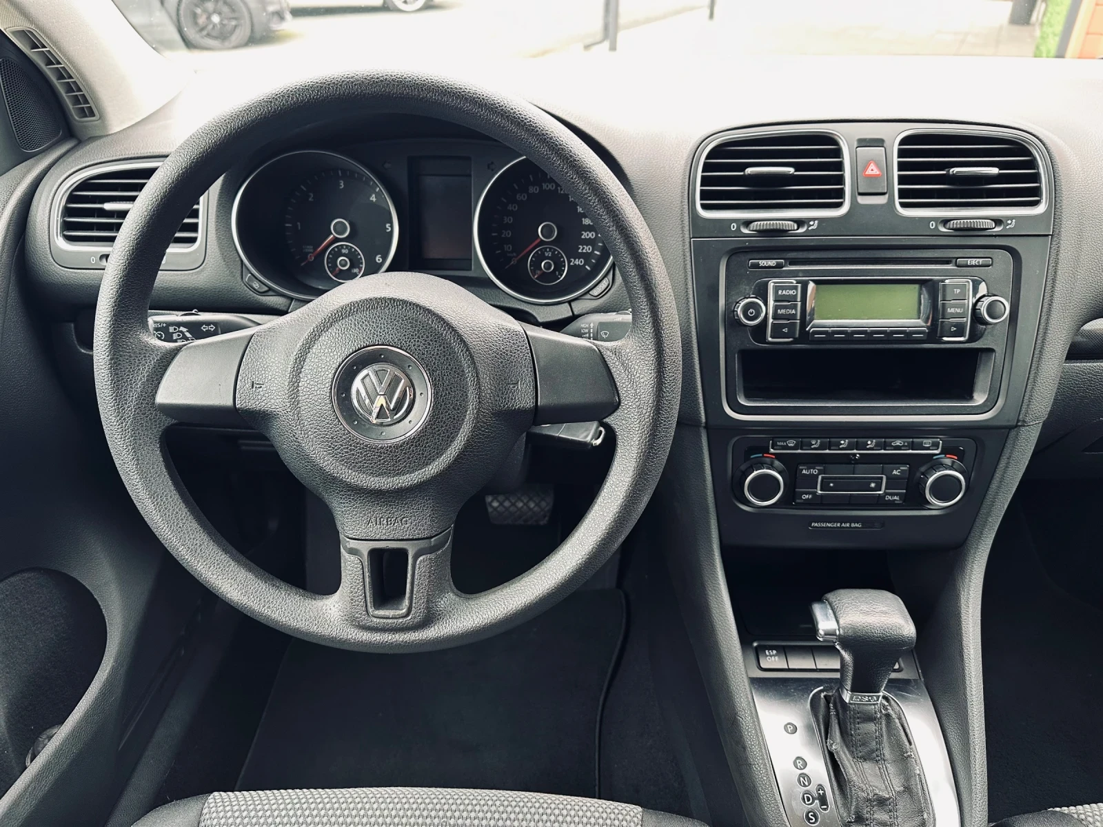 VW Golf 2.0 TDI/DSG | Mobile.bg — изображение 13