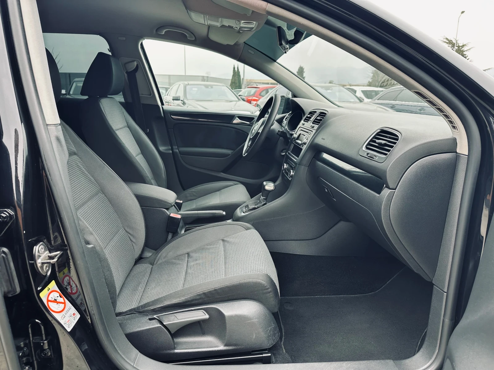 VW Golf 2.0 TDI/DSG | Mobile.bg — изображение 15