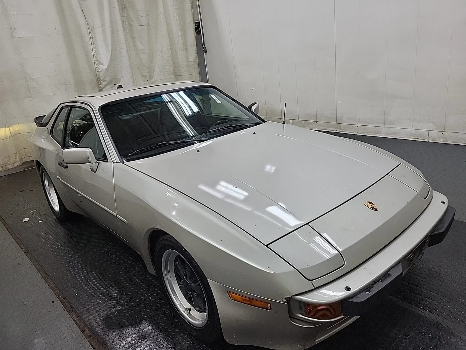 Porsche 944 Ръчка, един собственик от 2004г. - изображение 2