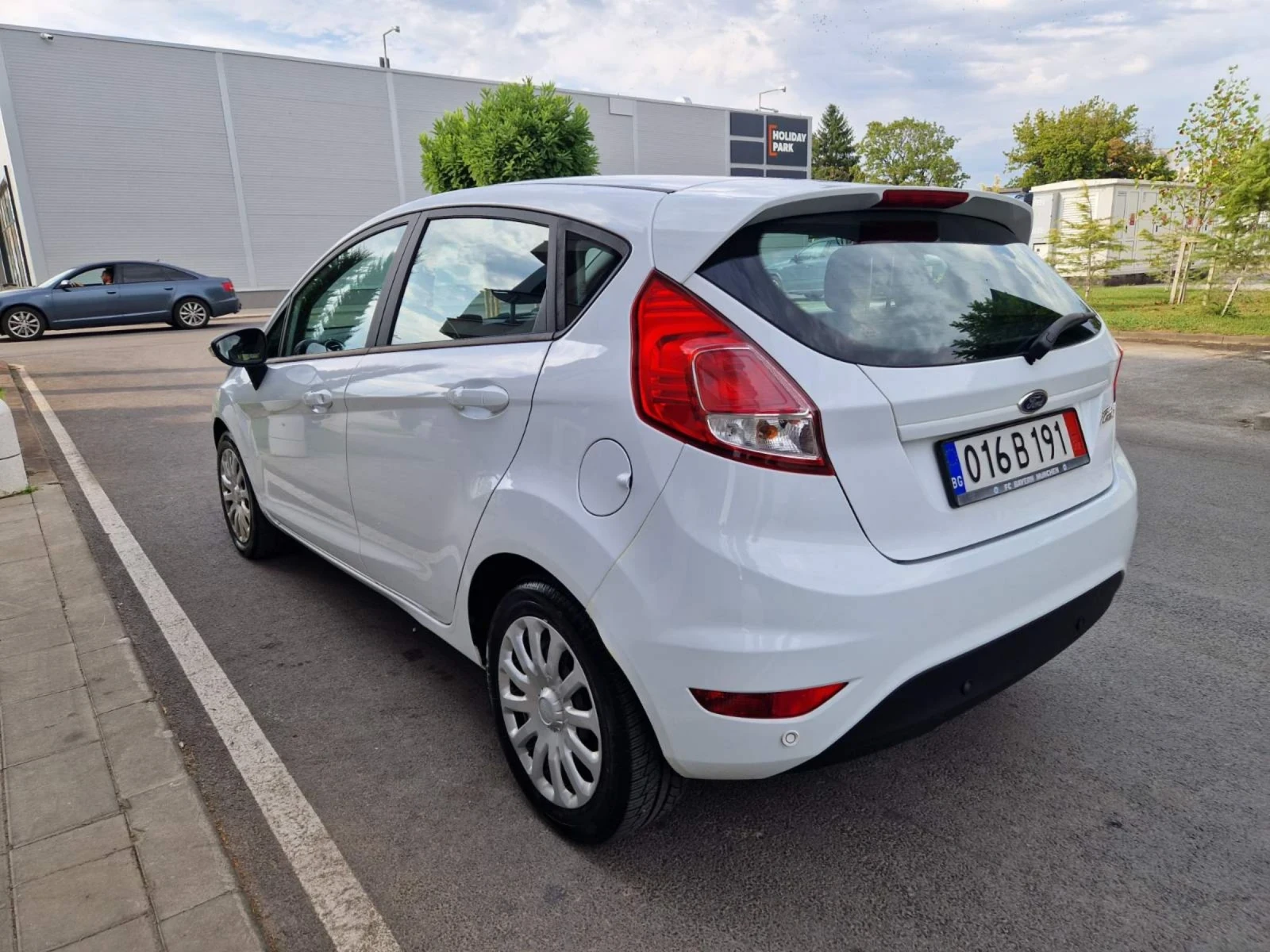 Ford Fiesta 1.6 / 95 к.с. EURO  5 - изображение 5