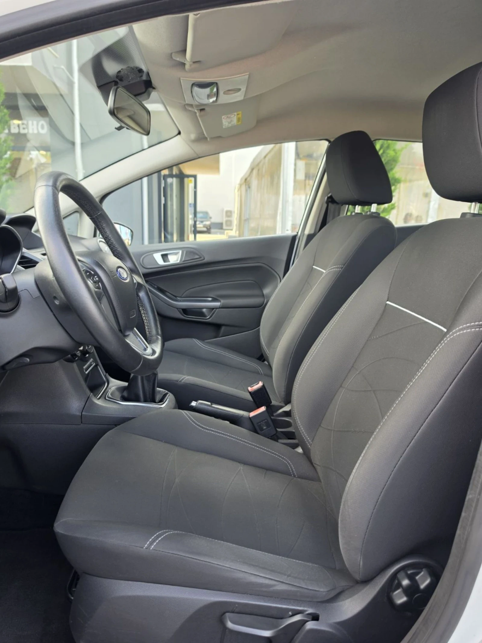 Ford Fiesta 1.6 / 95 к.с. EURO  5, снимка 13 - Автомобили и джипове - 51289035