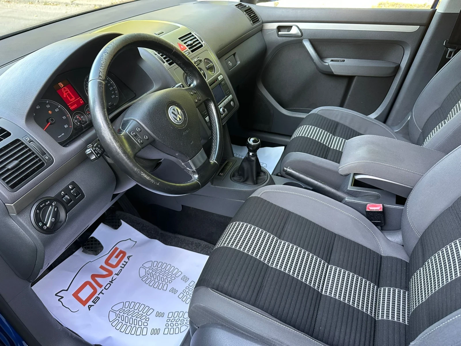VW Touran 1, 400 EURO5  - изображение 8