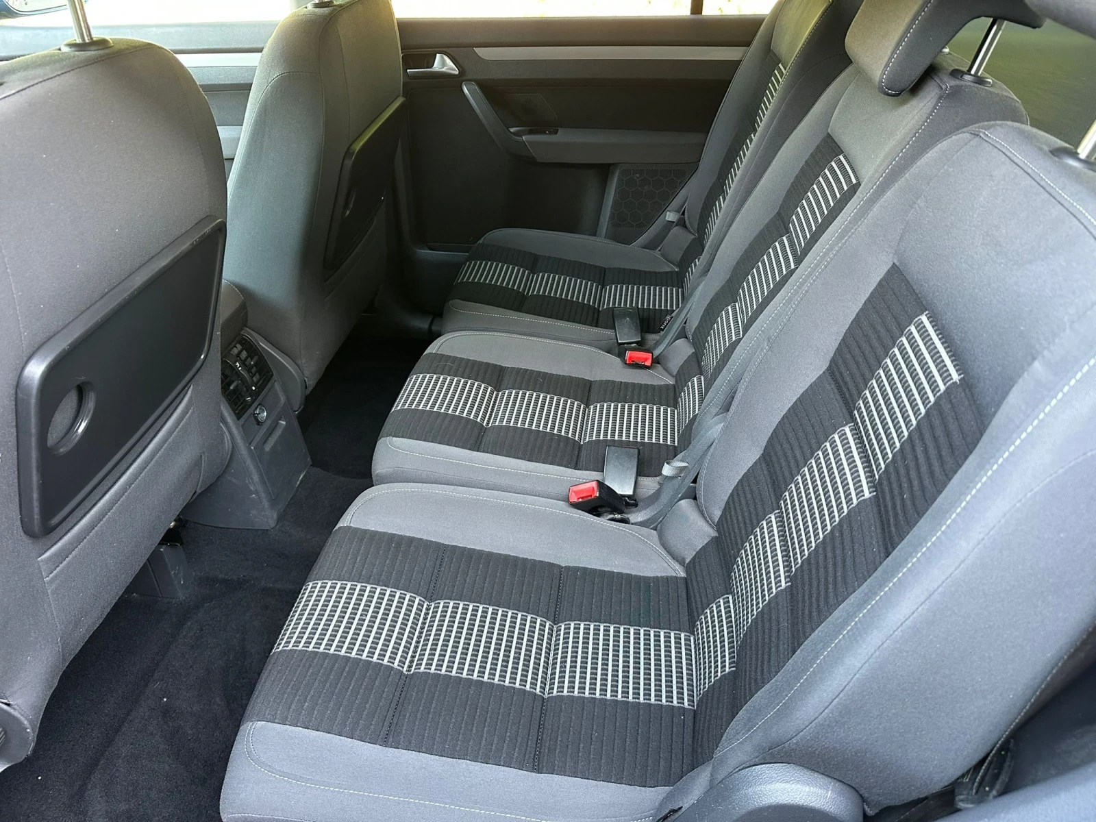 VW Touran 1, 400 EURO5  | Mobile.bg   11