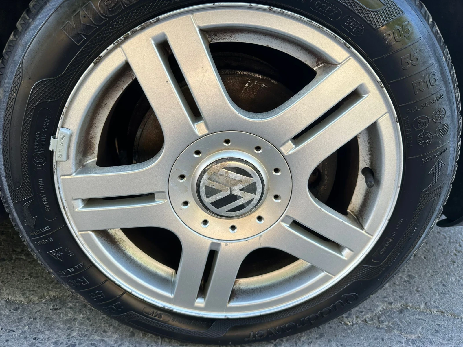 VW Touran 1, 400 EURO5  | Mobile.bg   14