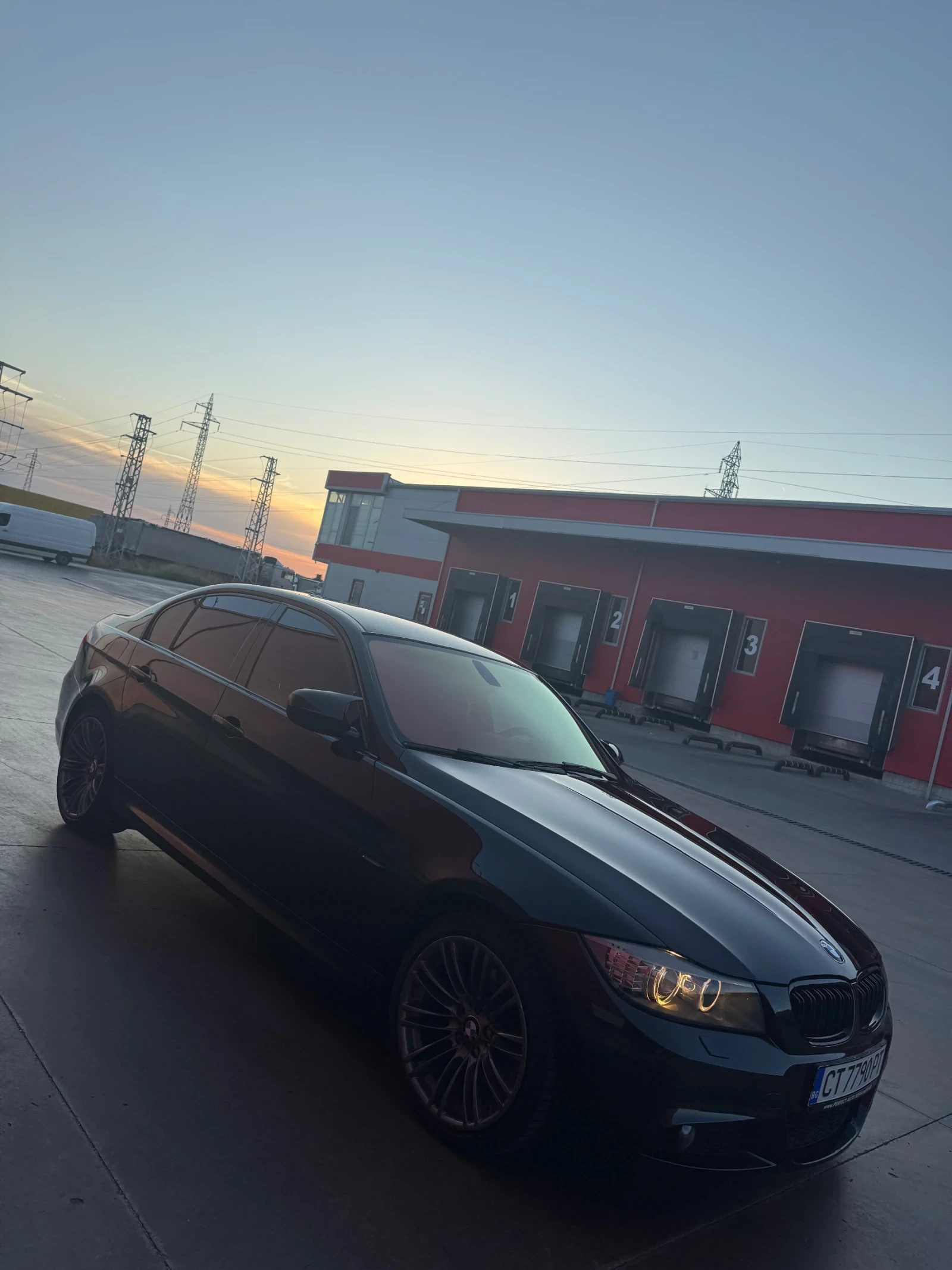 BMW 320  - изображение 2