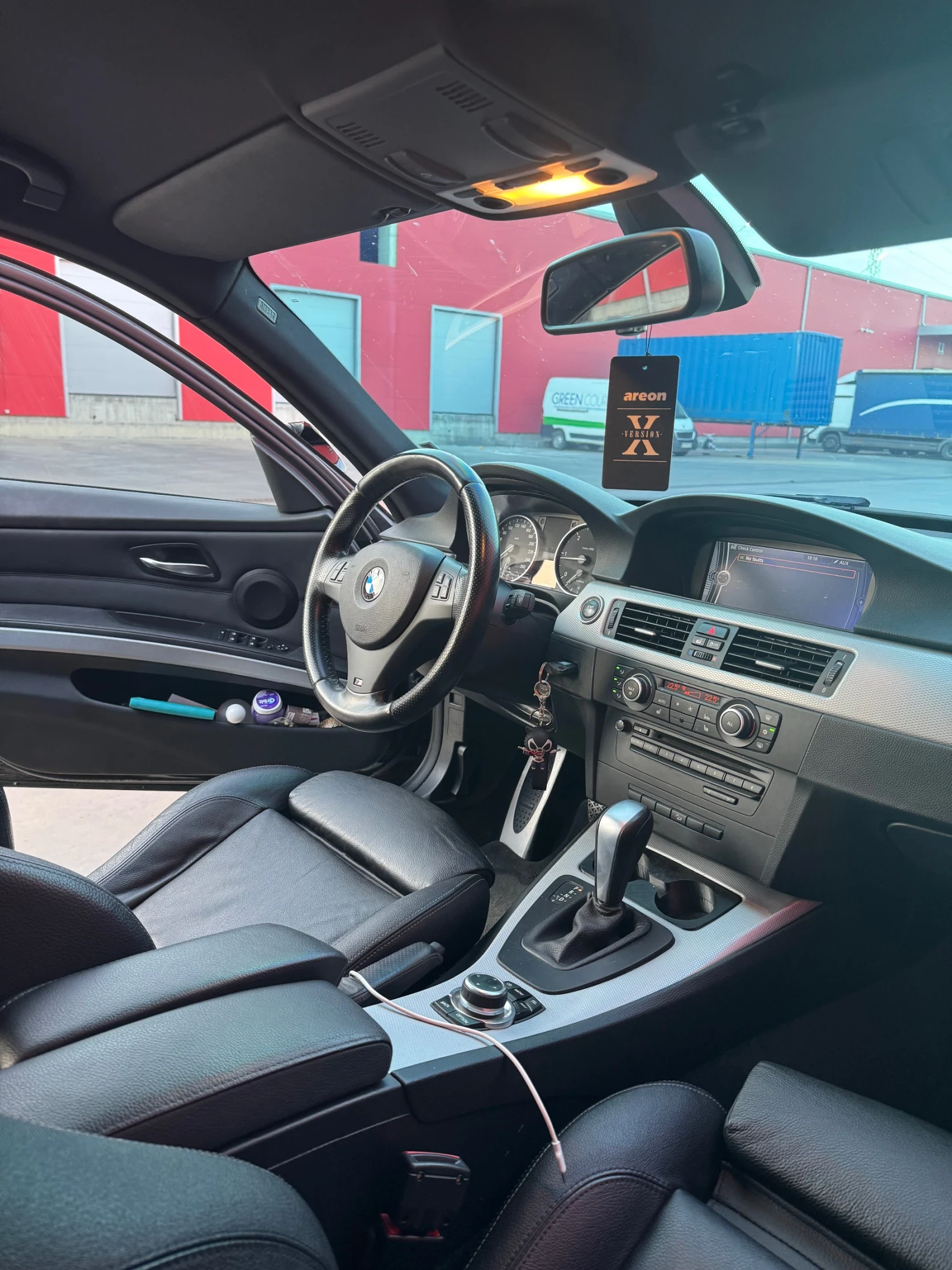 BMW 320  - изображение 9