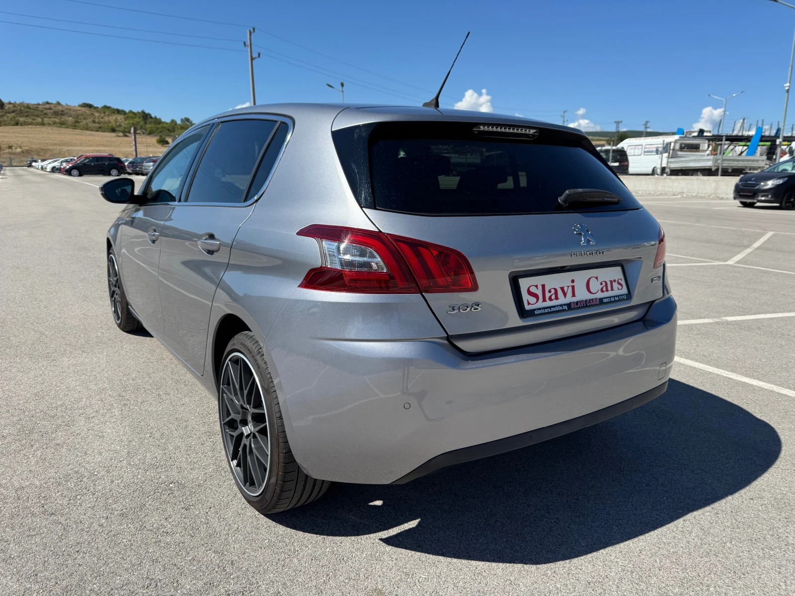 Peugeot 308 1.6 HDI - GT LINE - KEYLESS/ CAMERA/ NAVI/ EURO 6B - изображение 6