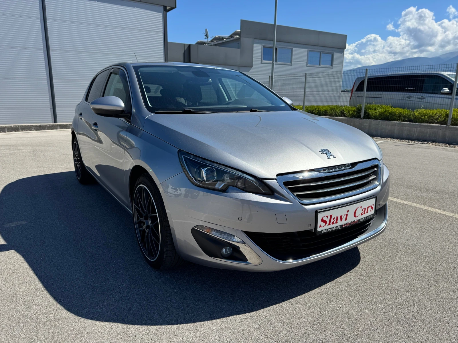 Peugeot 308 1.6 HDI - GT LINE - KEYLESS/ CAMERA/ NAVI/ EURO 6B - изображение 3