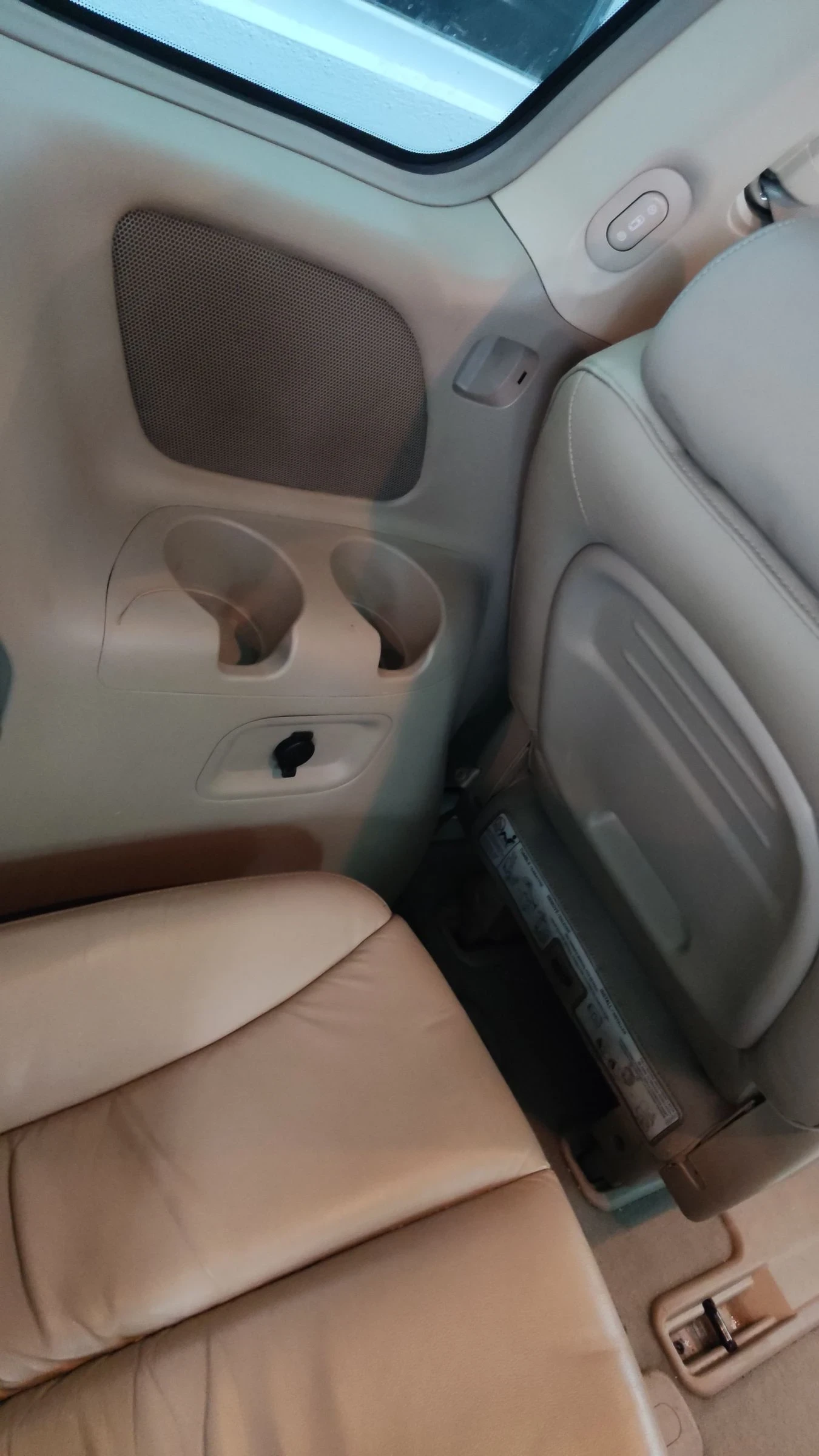 Kia Carnival | Mobile.bg   14