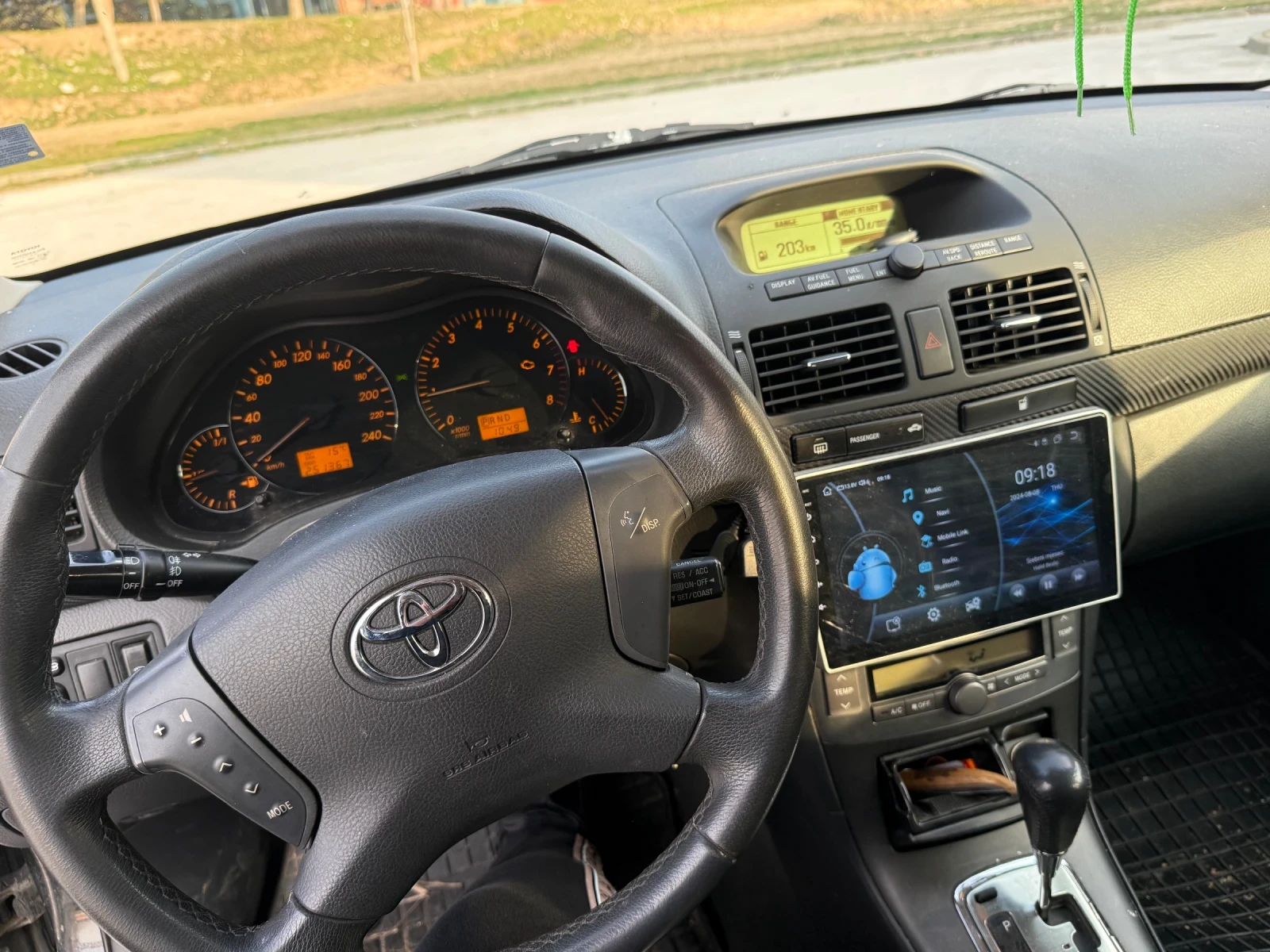 Toyota Avensis 2.0 Бензин, снимка 7 - Автомобили и джипове - 53712320