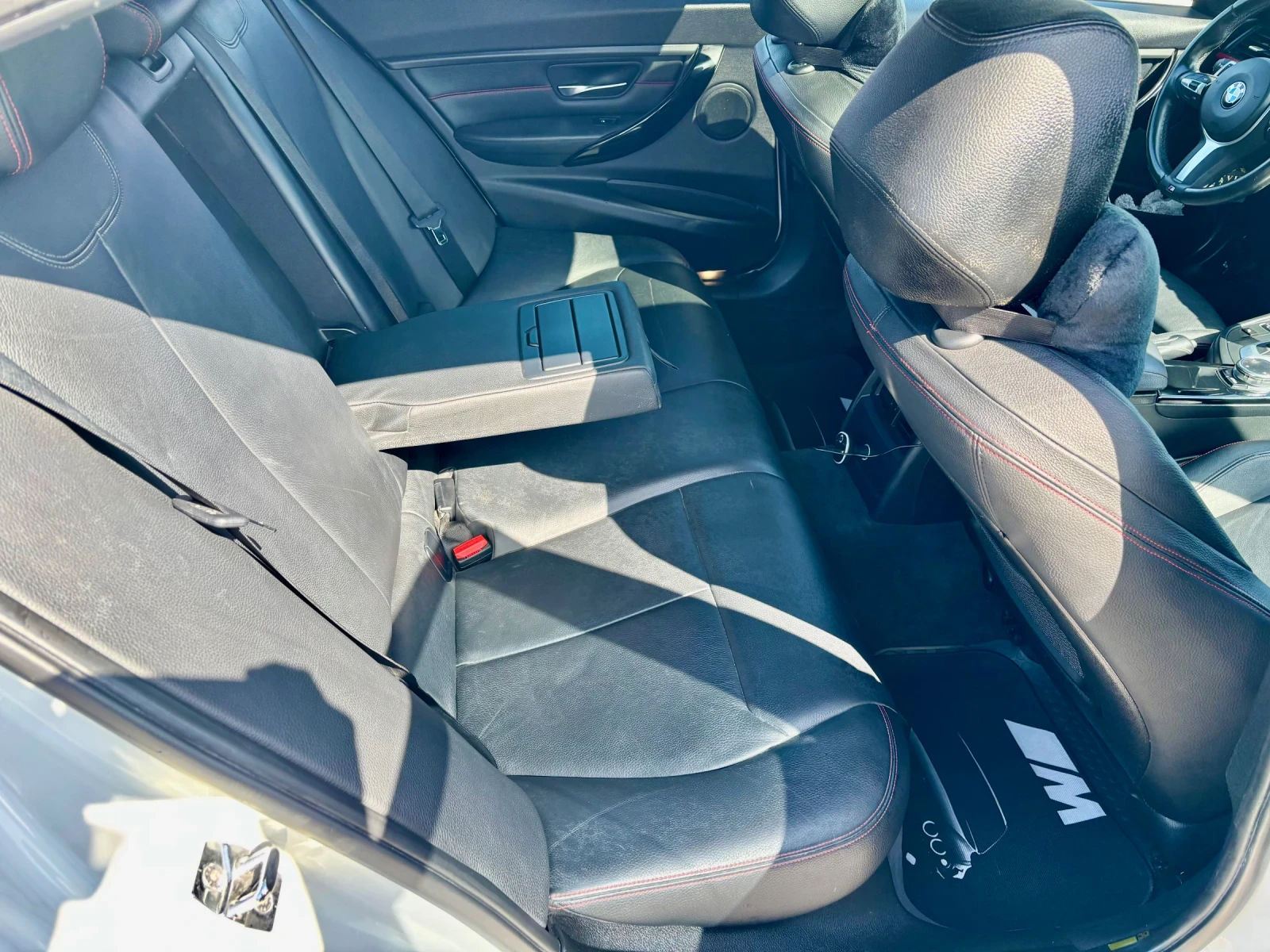 BMW 335 M-Performance , снимка 13 - Автомобили и джипове - 53826836