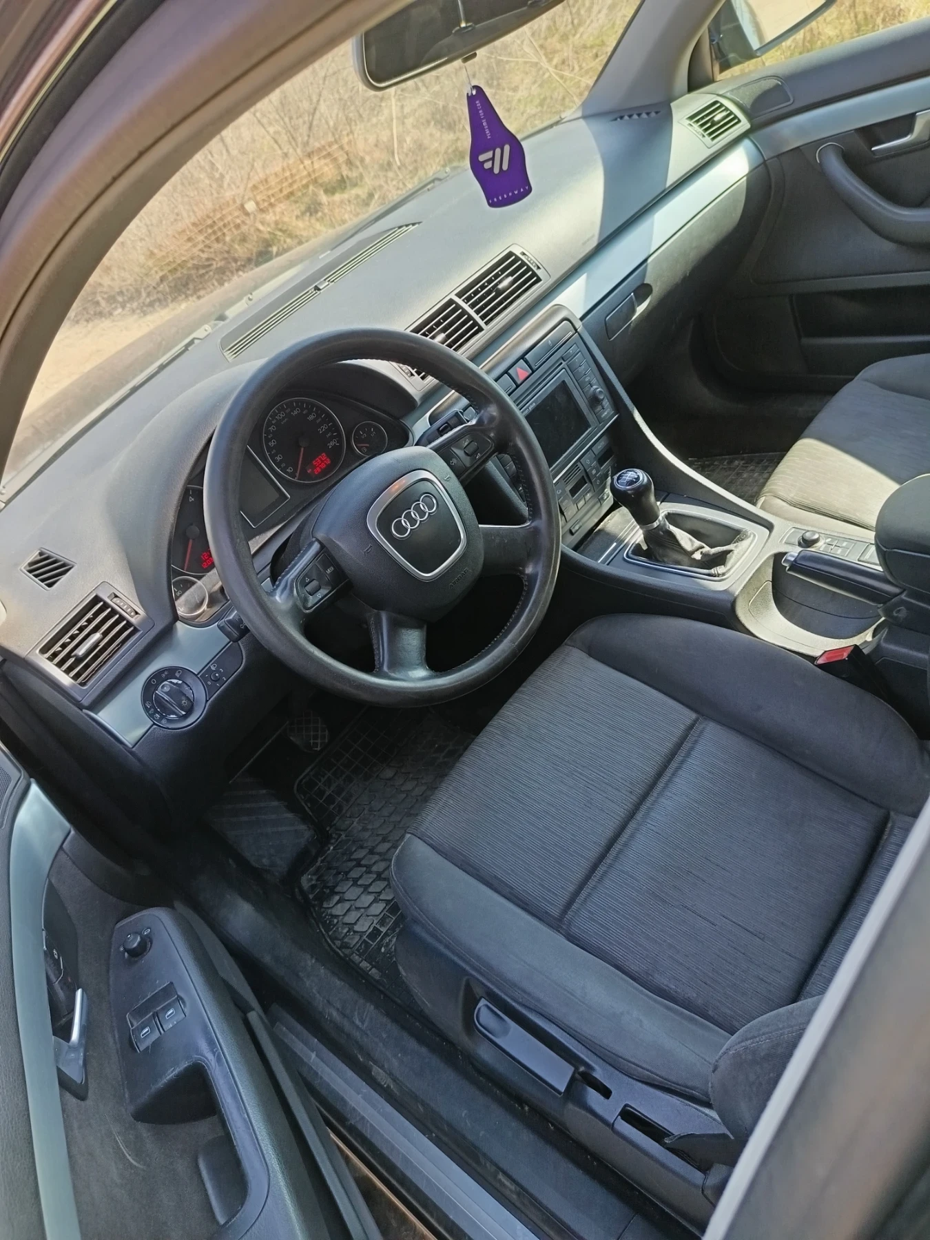 Audi A4 2.0TDI, снимка 7 - Автомобили и джипове - 53855207