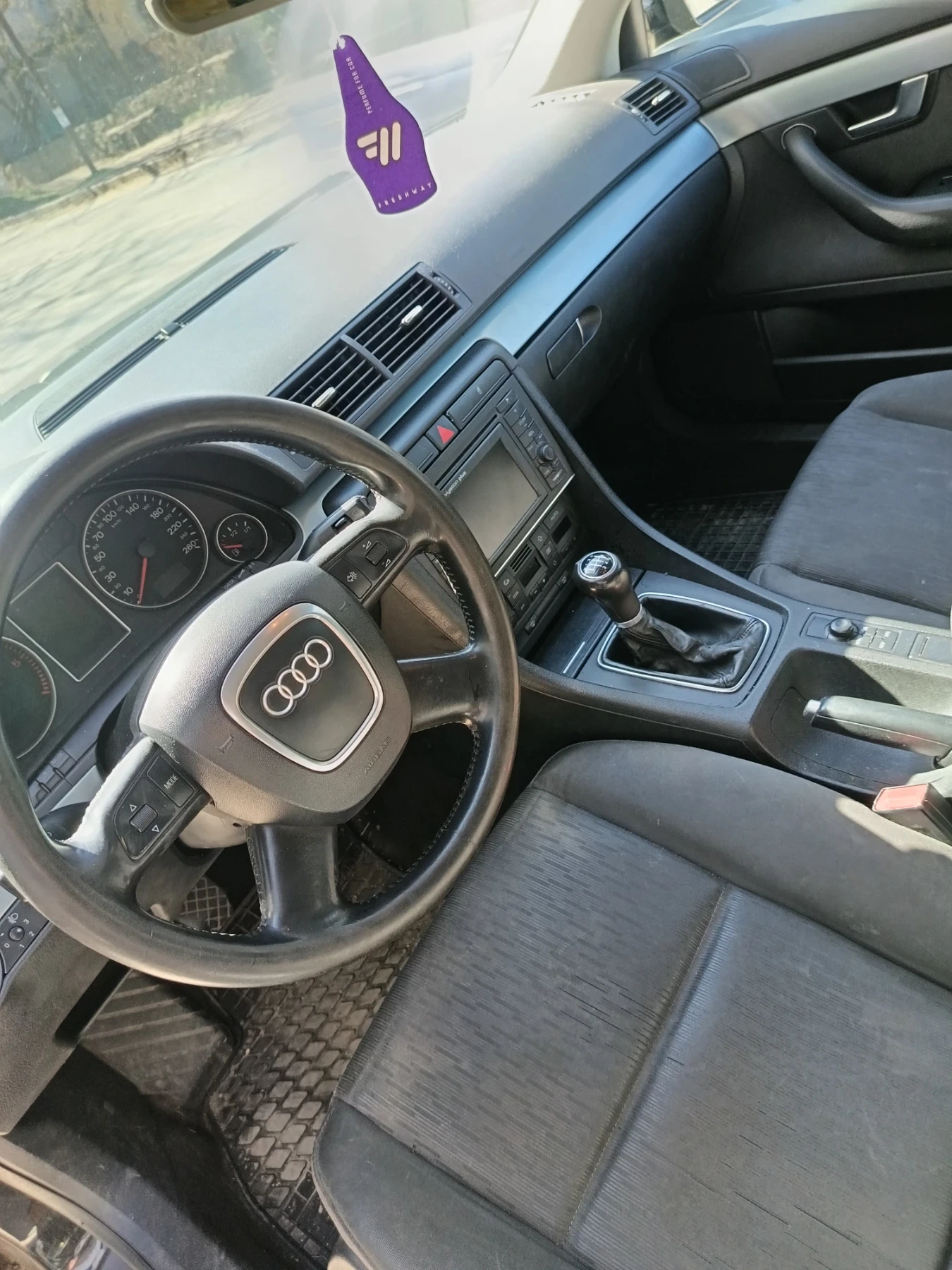 Audi A4 2.0TDI, снимка 8 - Автомобили и джипове - 53855207