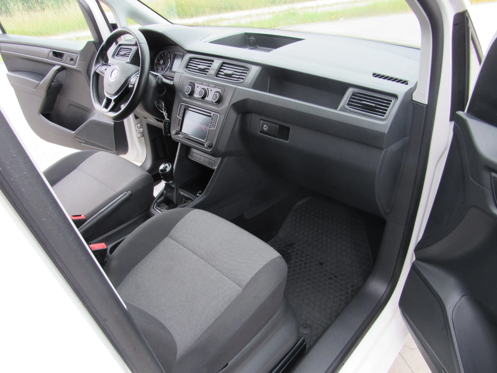 VW Caddy Maxi 1.4 TGI | Mobile.bg � ����������� 11