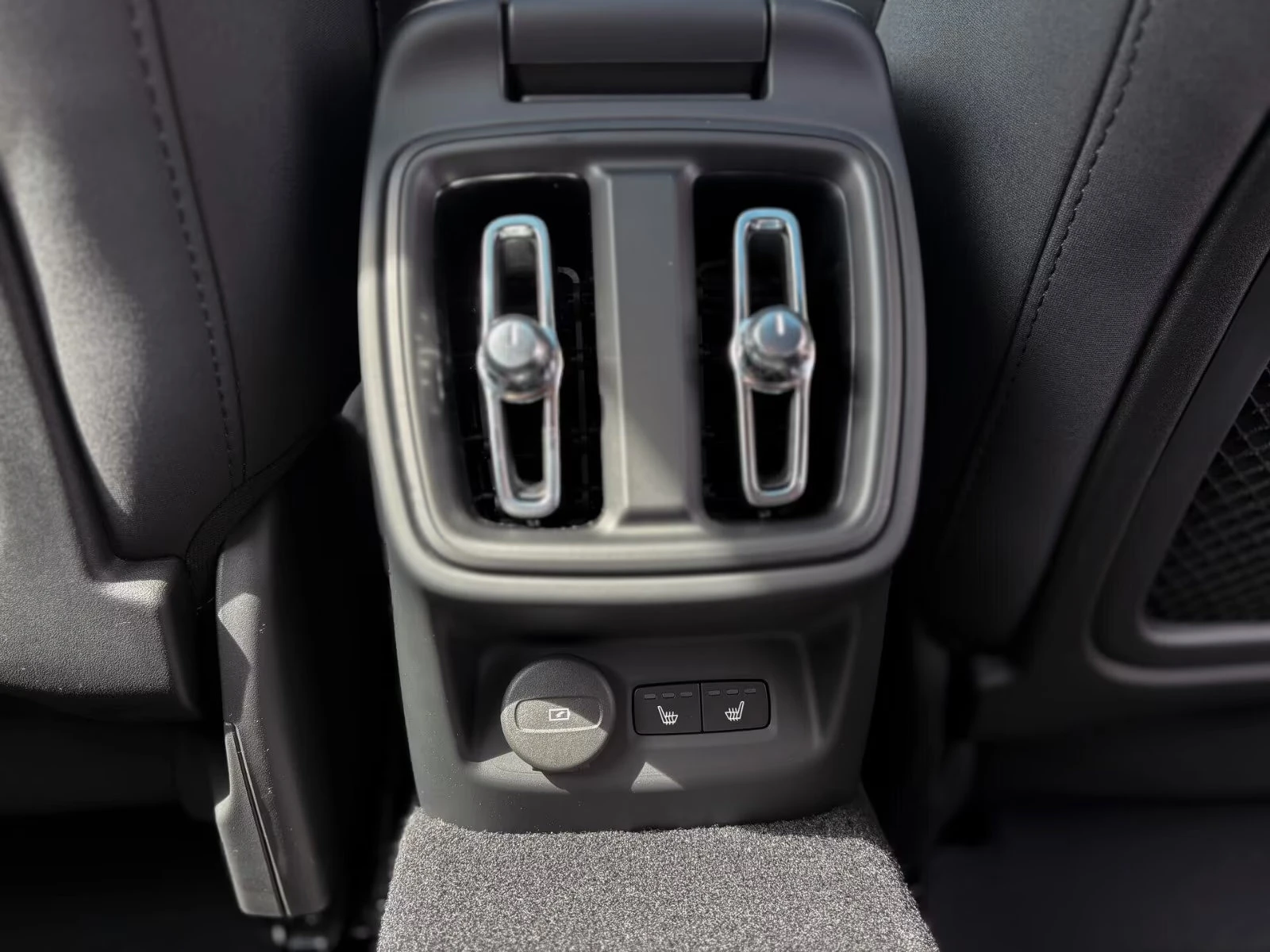 Polestar 2 ���!/LONG-RANGE/299HP/SINGLE/PLUS/360/PANO/161q | Mobile.bg � ����������� 16