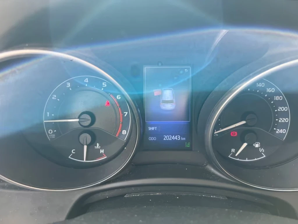 Toyota Auris 1.2 benzin 116ps DK, снимка 11 - Автомобили и джипове - 54242152