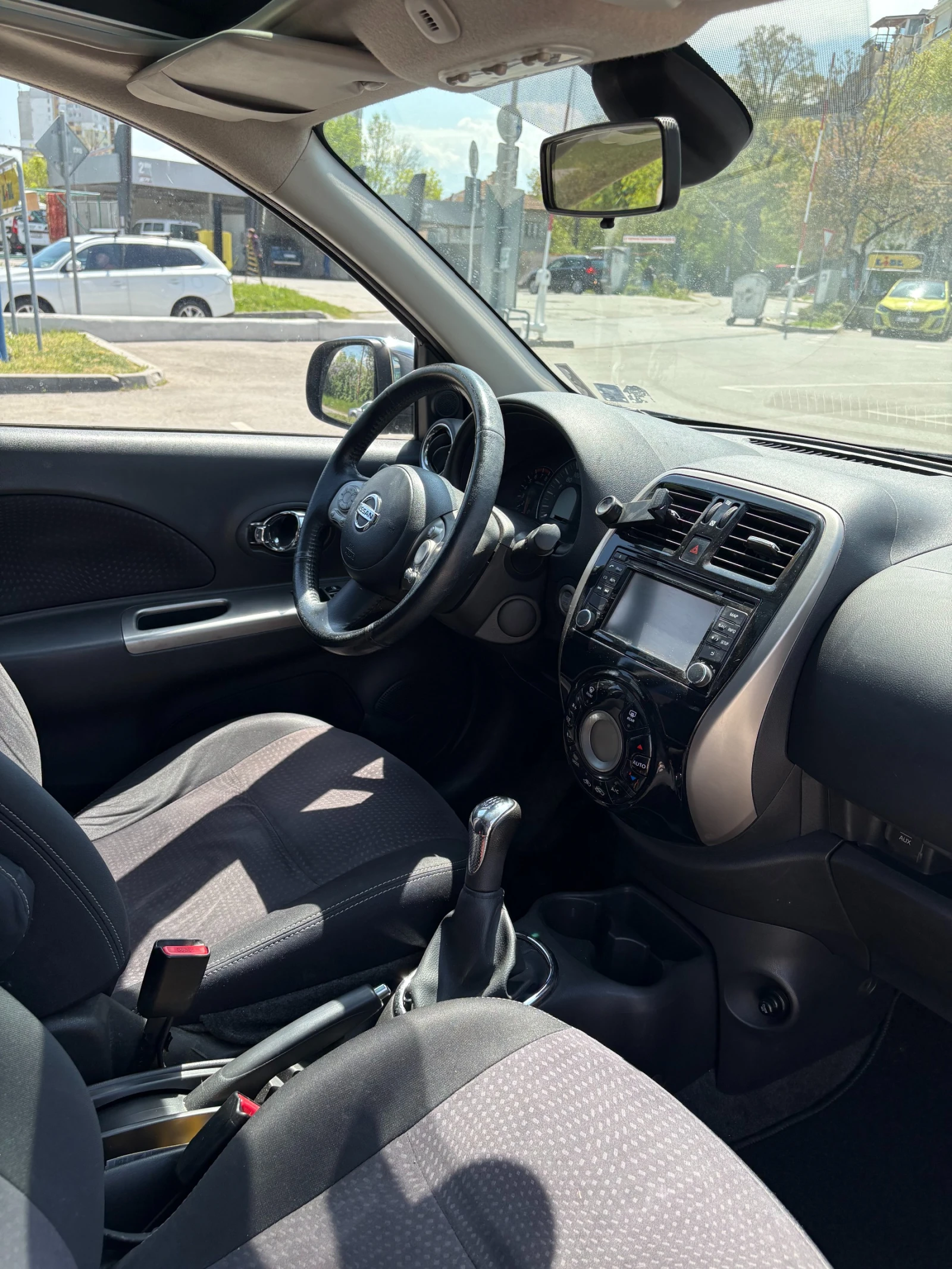 Nissan Micra DIG-S Facelift, снимка 6 - Автомобили и джипове - 54346278