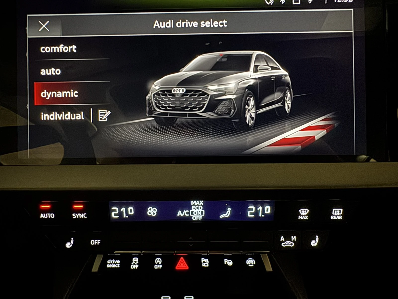 Audi A3 40 TFSI quattro/Matrix/Pano/MY 2026, снимка 15 - Автомобили и джипове - 55034686