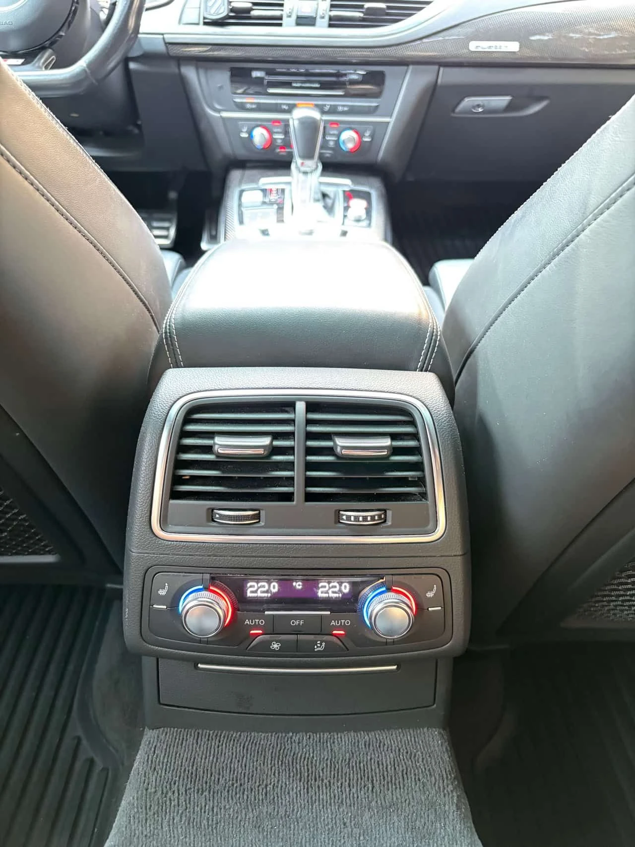 Audi S7 * CARFAX * ЦЕНА ДО БГ, снимка 11 - Автомобили и джипове - 55380266