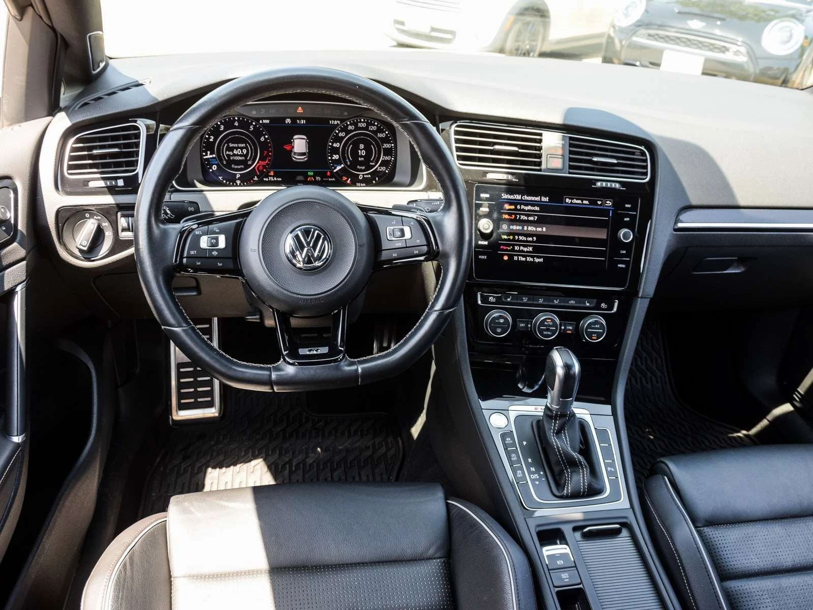 VW Golf R / 1 Собственик / 4х4 / ЦЕНА до БГ, снимка 12 - Автомобили и джипове - 55491893