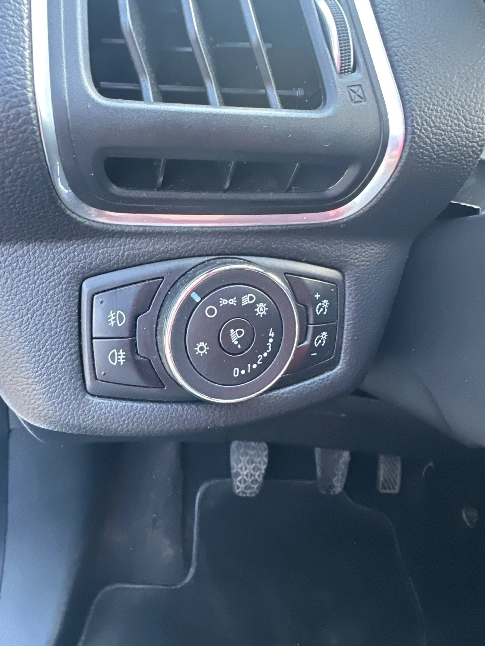 Ford B-Max Газ-Бензин, снимка 11 - Автомобили и джипове - 55564763