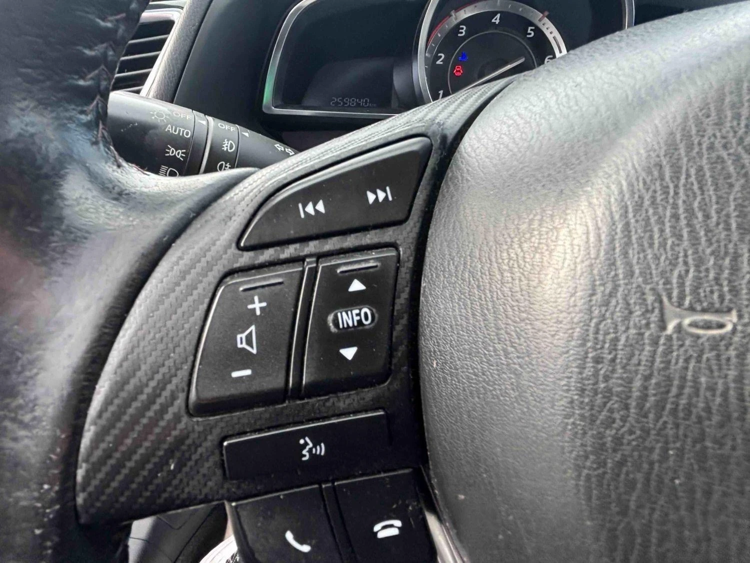Mazda 3 2.2 SkyActive | Mobile.bg � ����������� 14